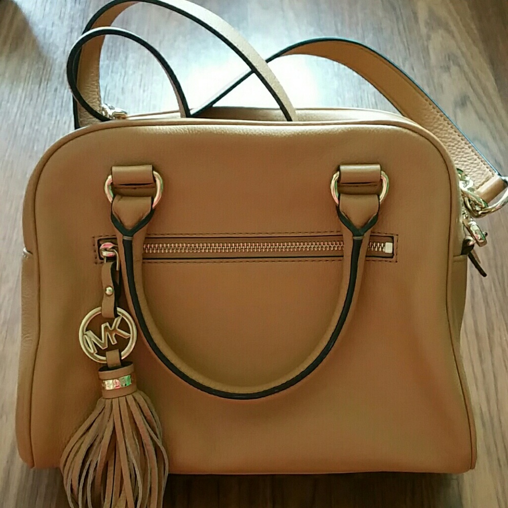Authentic Michael Kors Crossbody Satchel Purse